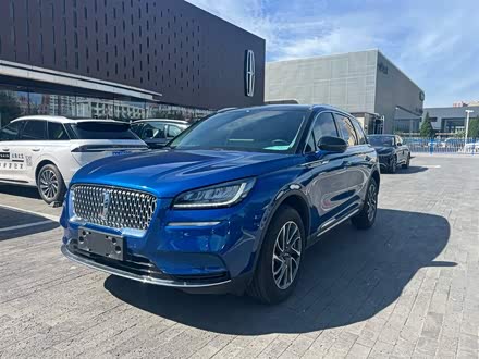 冒险家 2022款 2.0T 两驱尊享版