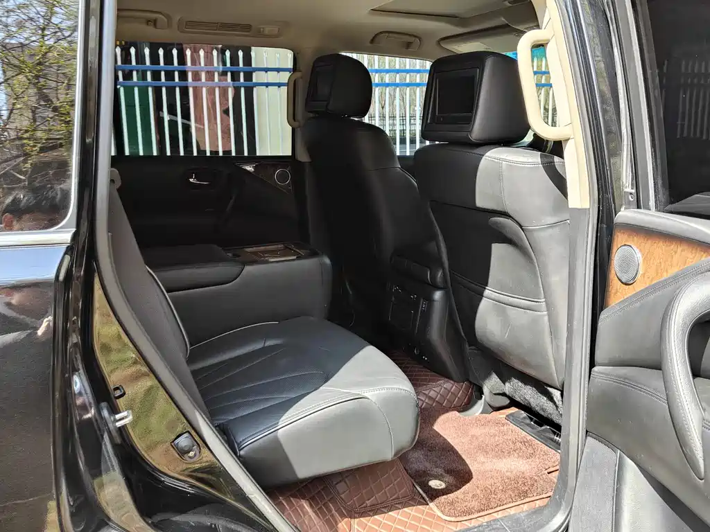 Infiniti QX 2013 QX56
