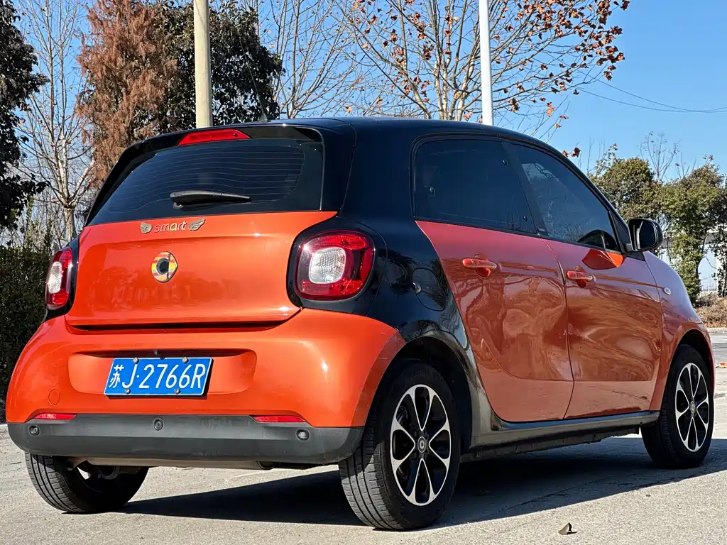 SMART FORFOUR