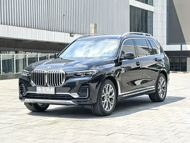 BMW  X7 2022