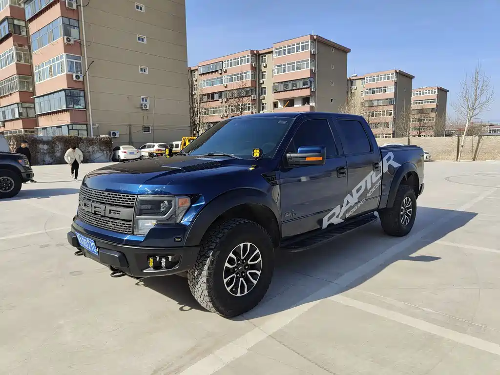 Ford F-150 Raptor 2014
