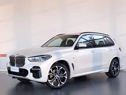 宝马X5 2022款 xDrive 40Li 尊享型M运动套装