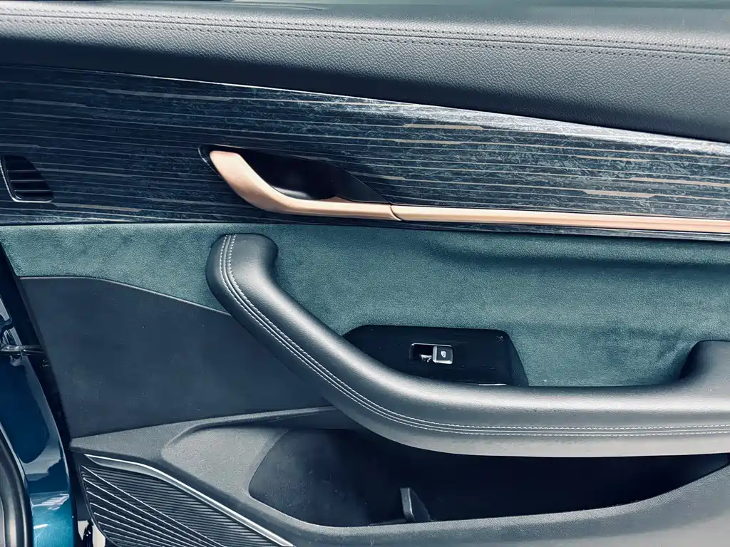 GEELY AUTOMOBILE XINGYUE L