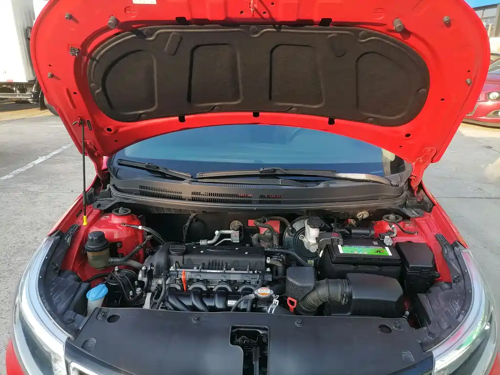 KIA  K2