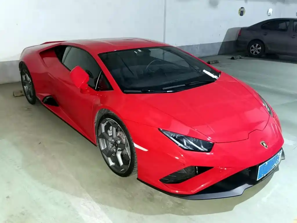 LAMBORGHINI HURACÁN