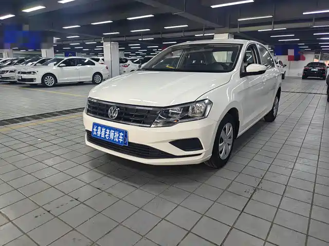 VOLKSWAGEN JETTA 2017