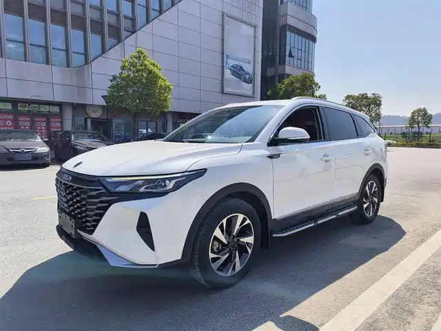 DONGFENG  AX7