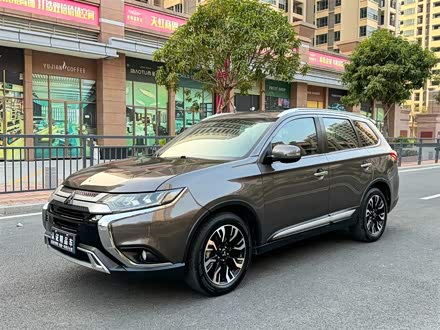 欧蓝德 2019款 2.4L 四驱致享版 7座 国V