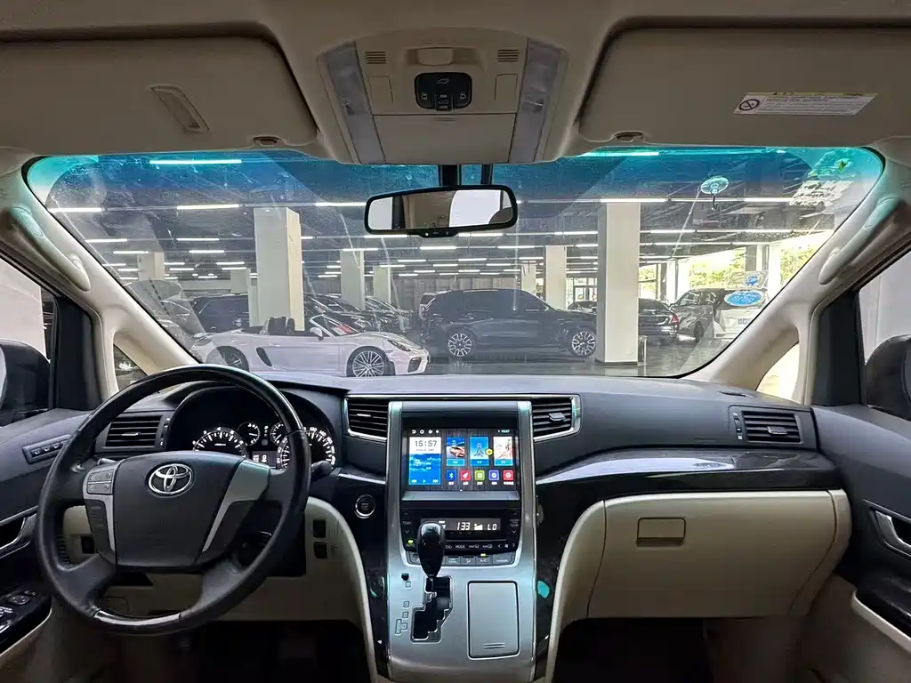 Toyota Alphard 2012 2.4L Luxury
