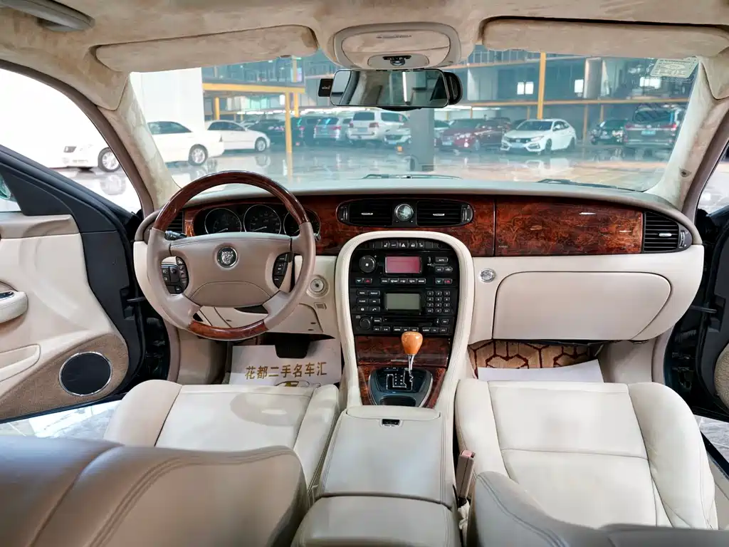 Jaguar XJ 2004 XJ8 4.2