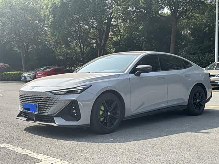 长安UNI-V 2023款 1.5T 尊享型