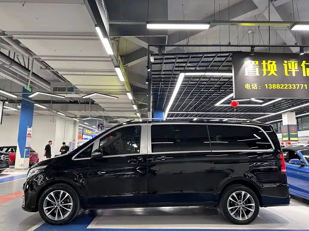 MERCEDES-BENZ V CLASS