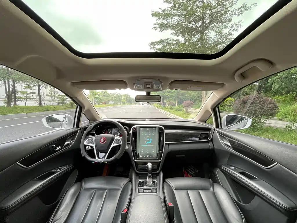 BYD SONG MAX