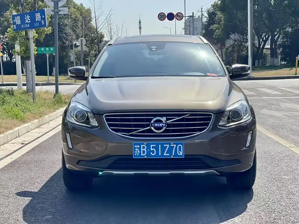 VOLVO  XC60