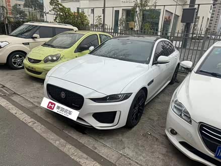 捷豹XEL 2021款 2.0T 250PS 曜黑运动版