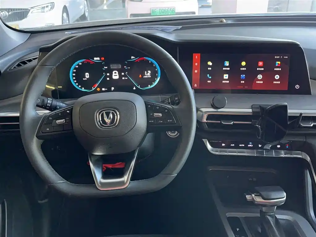 CHANGAN  CS35PLUS