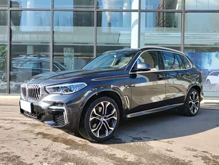 宝马X5 2022款 xDrive 40Li 尊享型M运动套装