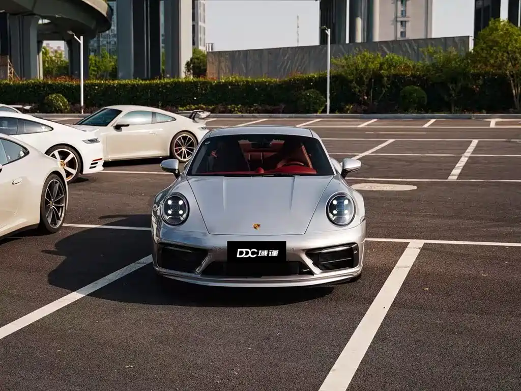 Porsche 911 2024