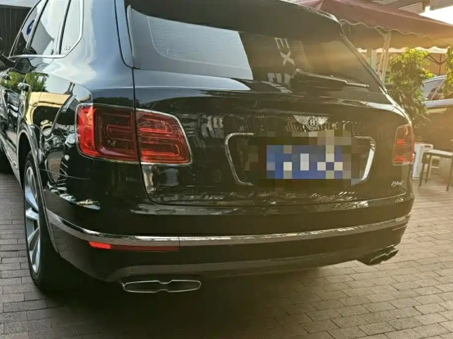 BENTLEY TIMYUE PLUG IN HYBRID