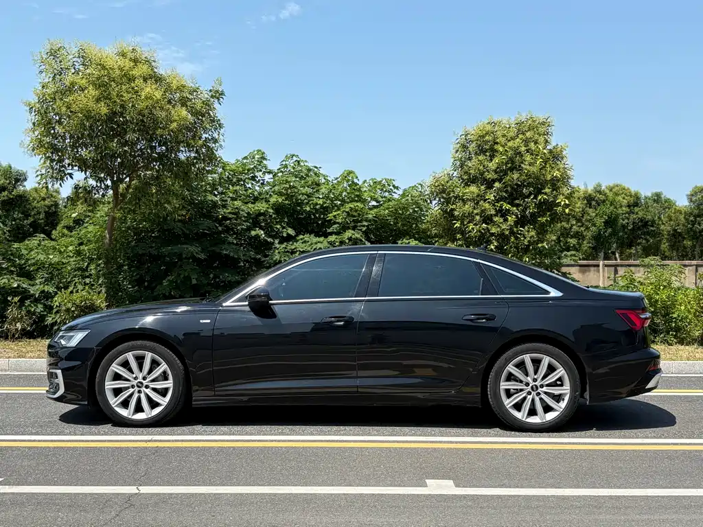 AUDI  A6L