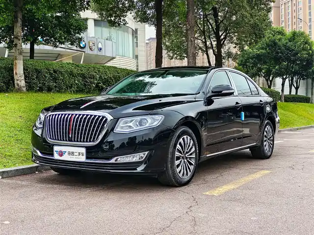 RED FLAG HONGQI H7 2024