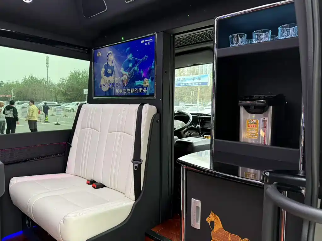 Toyota Coaster 2023 4.0L MT