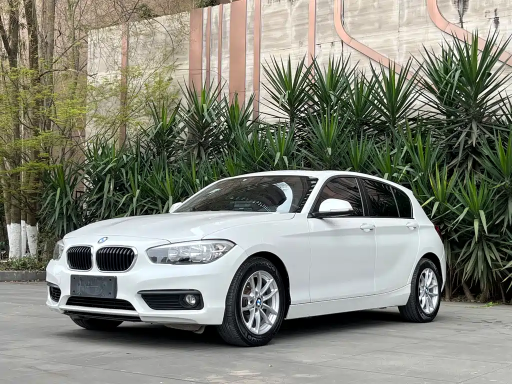 BMW 1 Series (Import) 2017