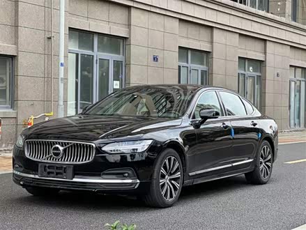 沃尔沃S90 2021款 B5 智逸豪华版