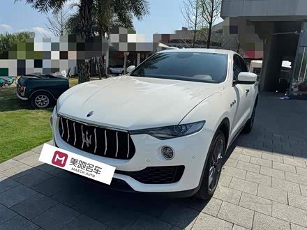 Levante 2021款 3.0T 标准版