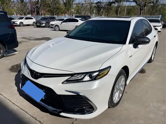 TOYOTA CAMRY 2024
