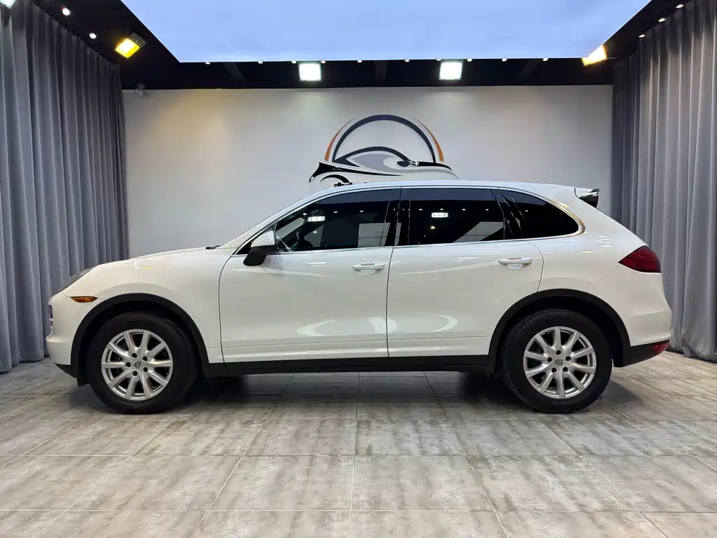Porsche Cayenne 2012 3.6L