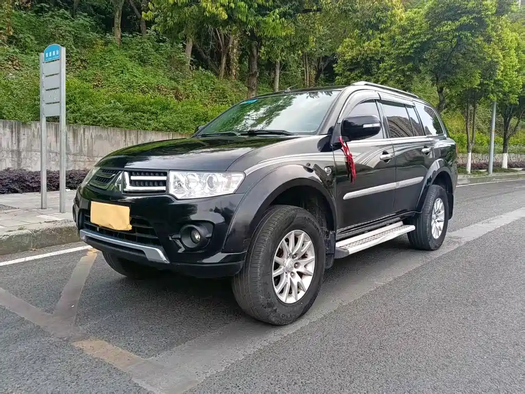 MITSUBISHI PAJERO JINCHANG