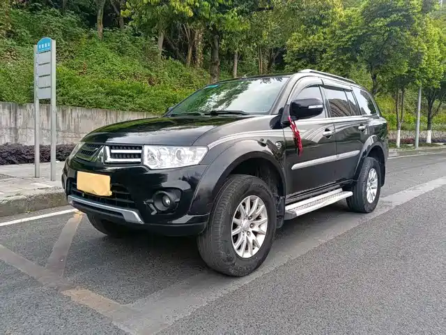 mitsubishi pajero-jinchang