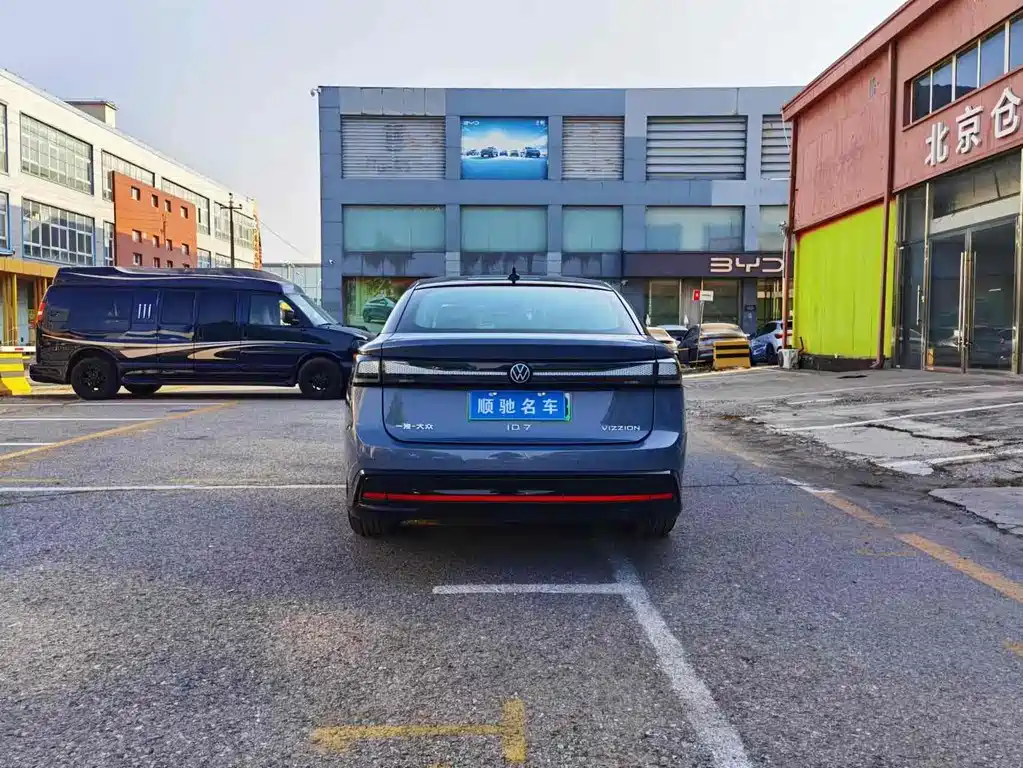 VOLKSWAGEN ID.7 VIZZION