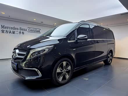 奔驰V级 2022款 V 260 尊贵版