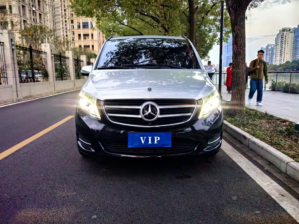 MERCEDES-BENZ V CLASS