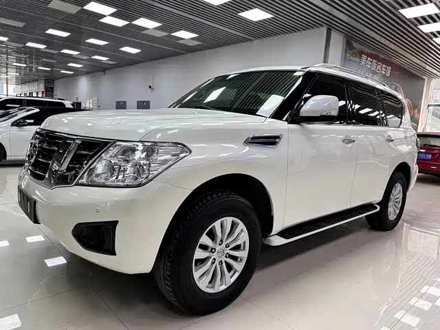 NISSAN TOURE 2019