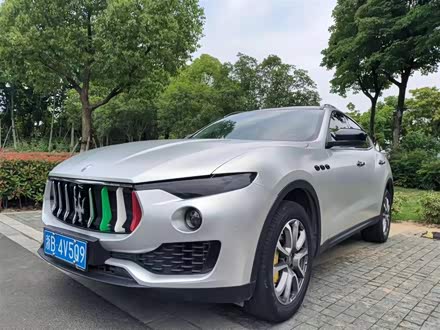 Levante 2016款 3.0T 标准型