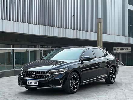 帕萨特 2023款 330TSI 星空精英版