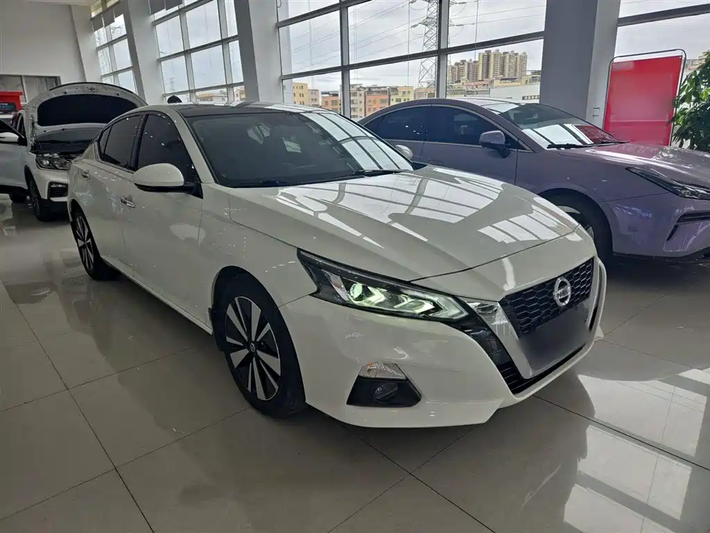 NISSAN TEANA