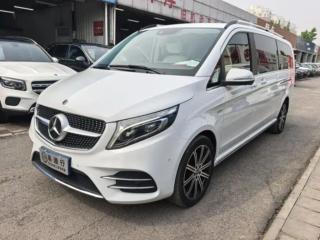 MERCEDES-BENZ V CLASS