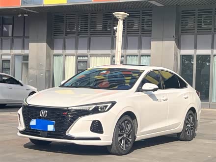 逸动 2021款 PLUS 蓝鲸NE 1.4T GDI DCT尊贵型