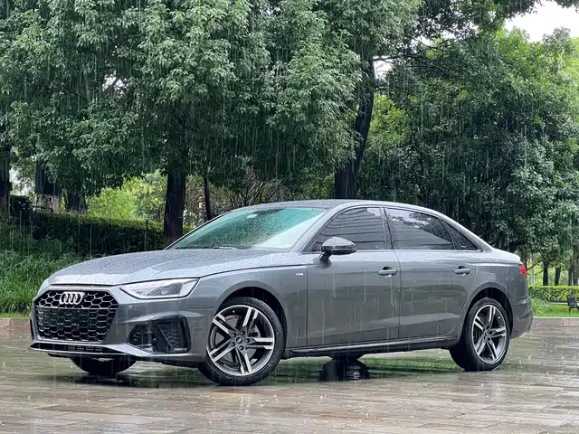 AUDI  A4L 2023