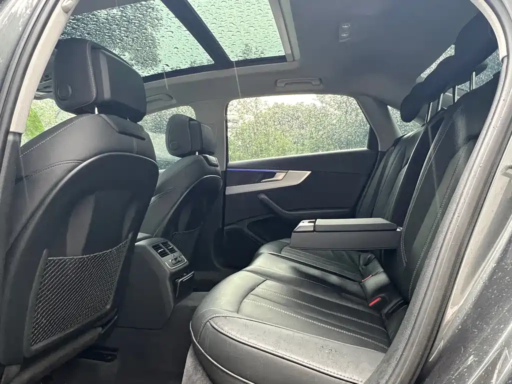AUDI  A4L