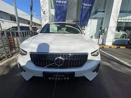 沃尔沃XC40 2023款 B3 智行时尚版