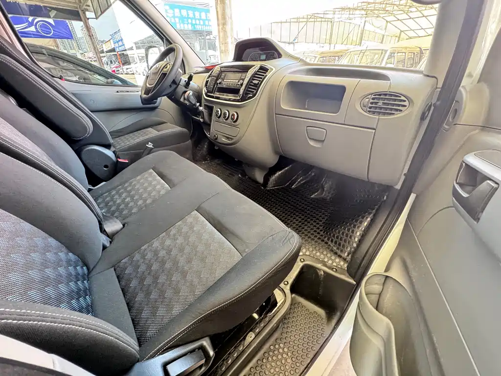 SAIC MAXUS XINTU V80