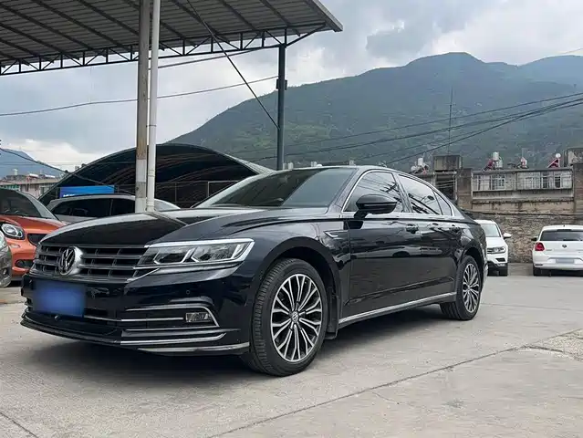 VOLKSWAGEN HUIANG