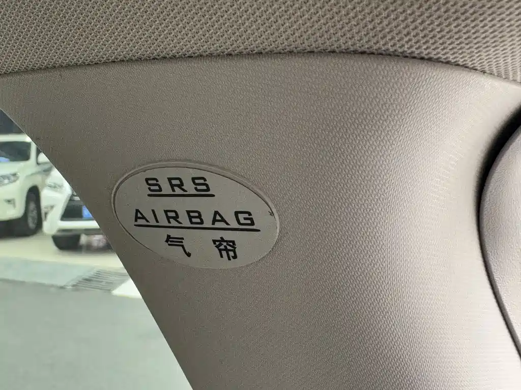 BYD e6 — миниатюра 23