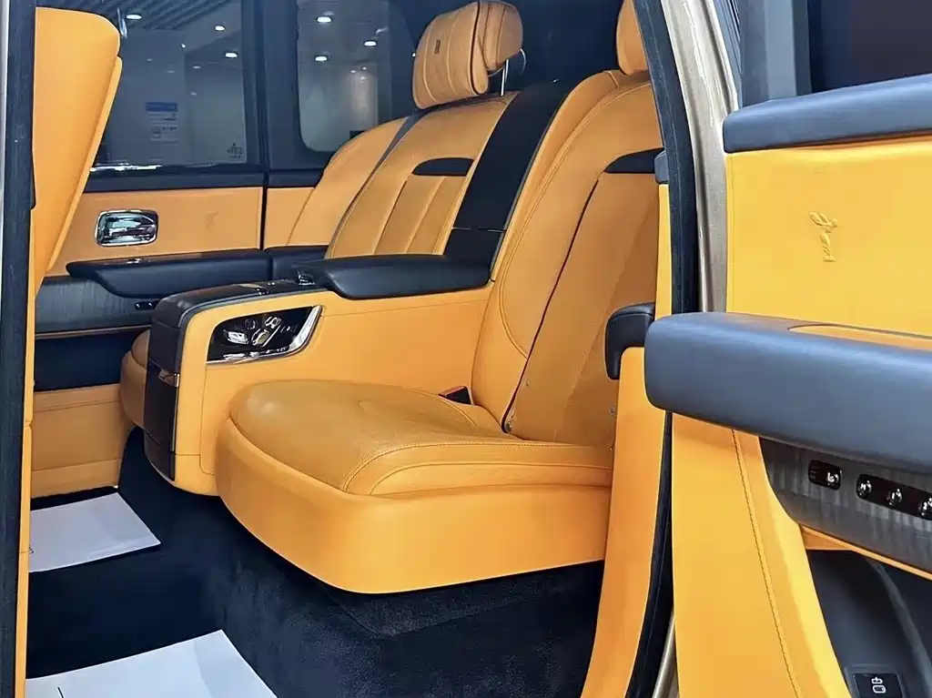 ROLLS-ROYCE CULLINAN