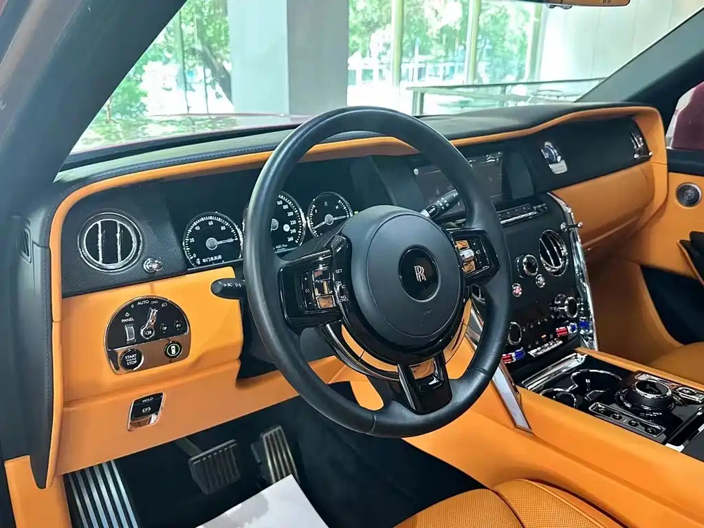 ROLLS-ROYCE CULLINAN